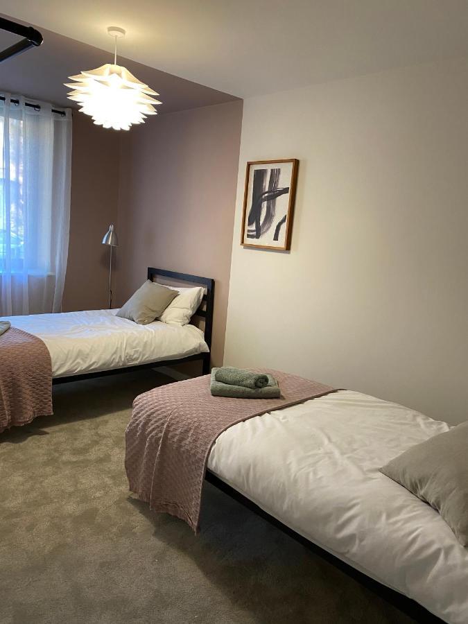 Modern Apartment In Central Quiet York With Free Parking - Contemporary New Building Exteriér fotografie